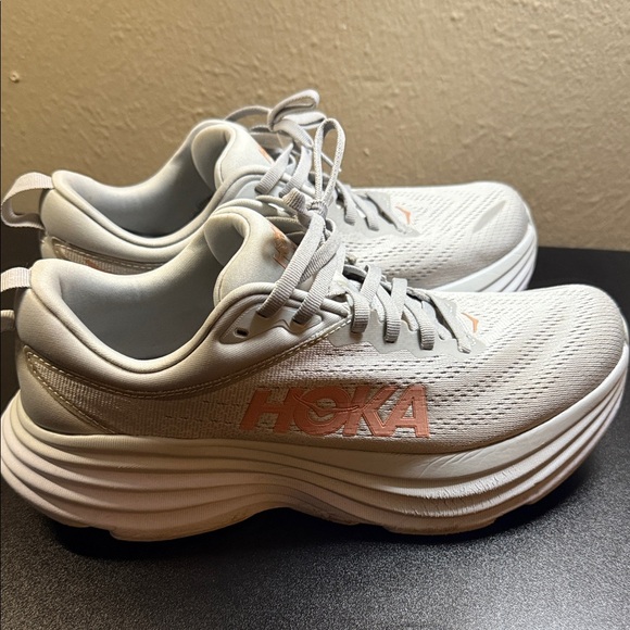 Hoka bondi 8 size 9.5 - Picture 6 of 10